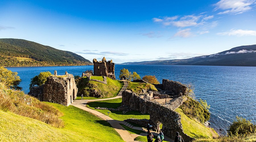 beautiful-view-of-loch.jpg
