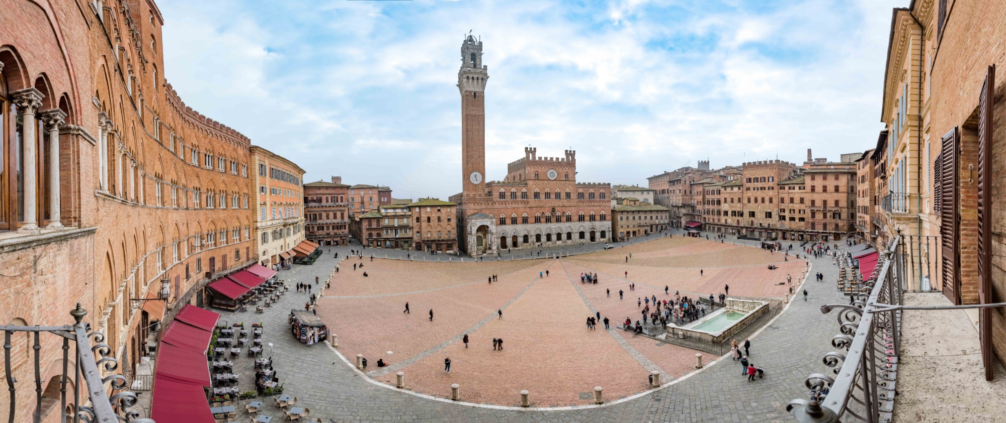 siena_piazza-del-campo_ramirocastroxiques01.jpg