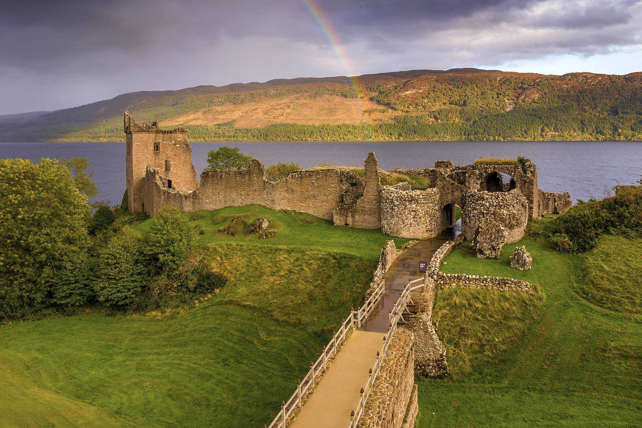 urquhart-castle.jpeg